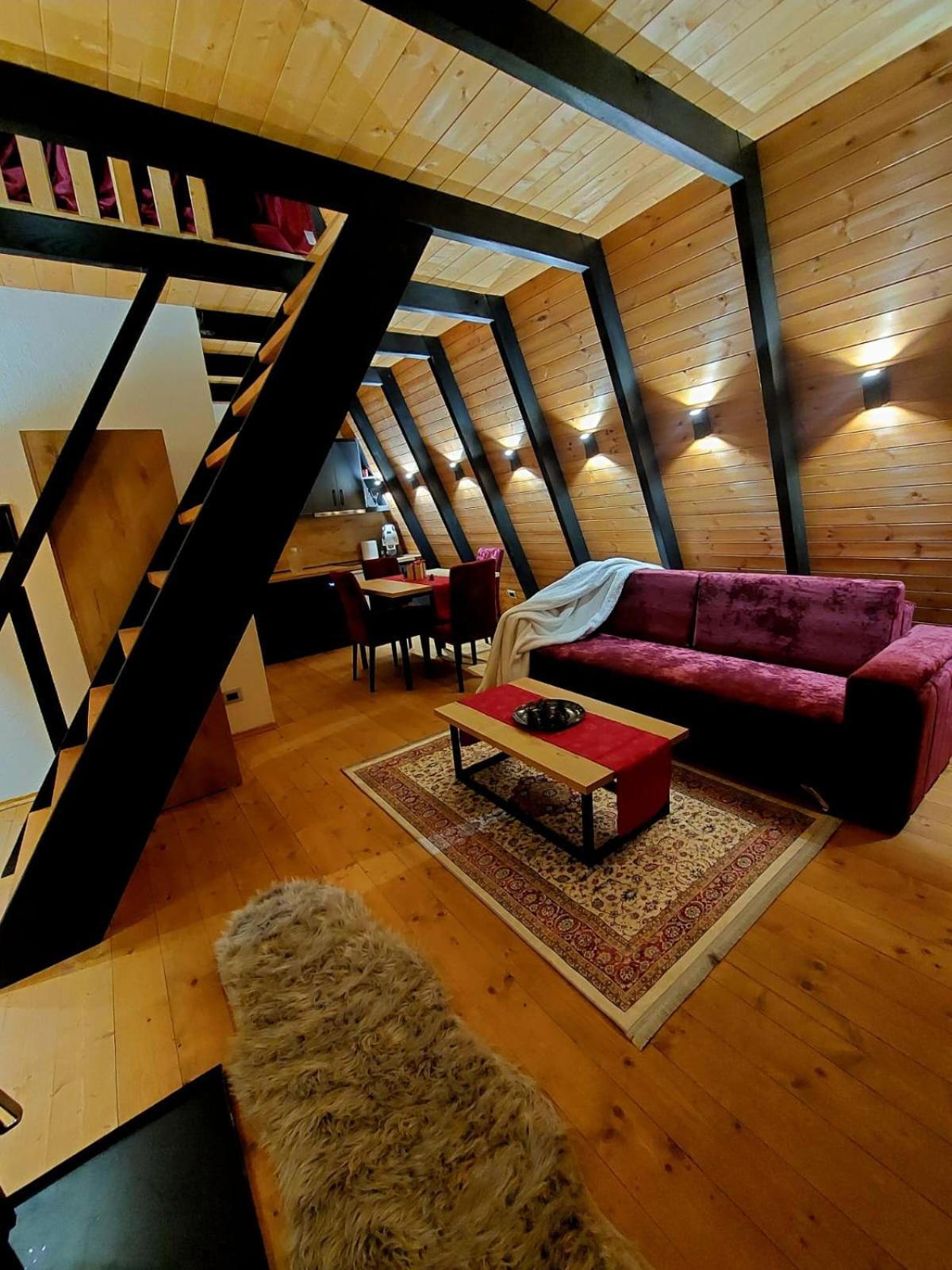Villa Vilat Alpine Golden Gjinar Elbasan