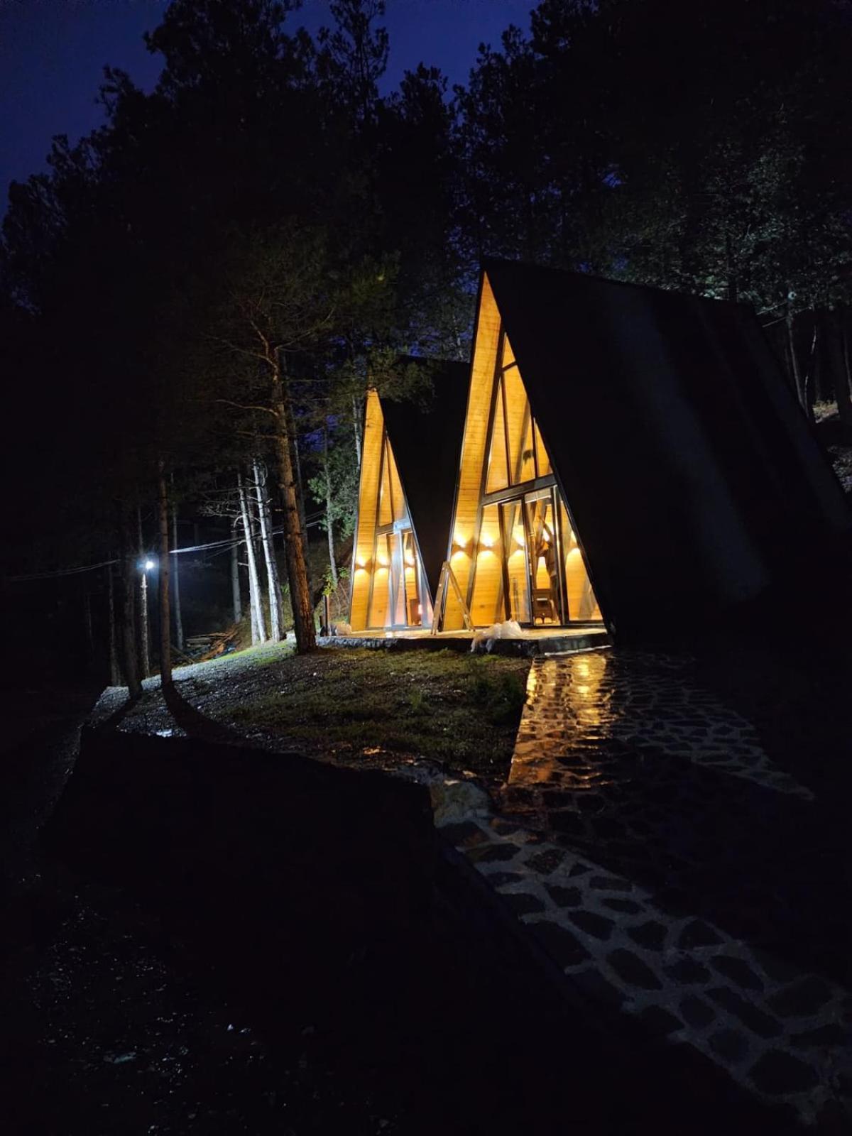 Villa Vilat Alpine Golden Gjinar